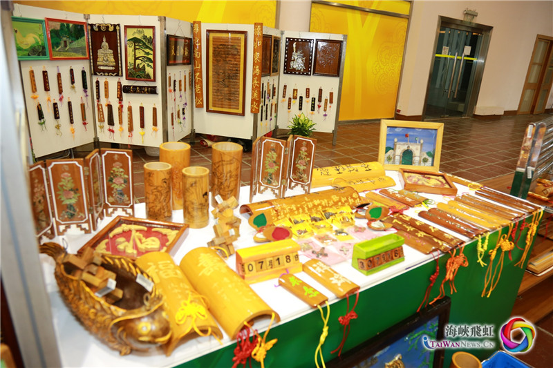 展销会展出二百多种在囚人手工制作的工艺品