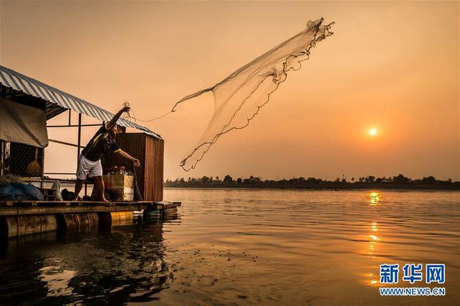 ແມ່ຂອງສ້າງຄວາມຈະເລີນໃຫ້ວຽງຈັນ_fororder_1126578351_16019709921981n