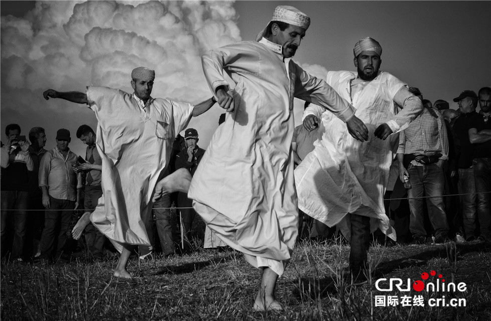 图片默认标题_fororder_00104-摩洛哥舞蹈Issawi，象征爱与和平-摩洛哥-redouane damoun