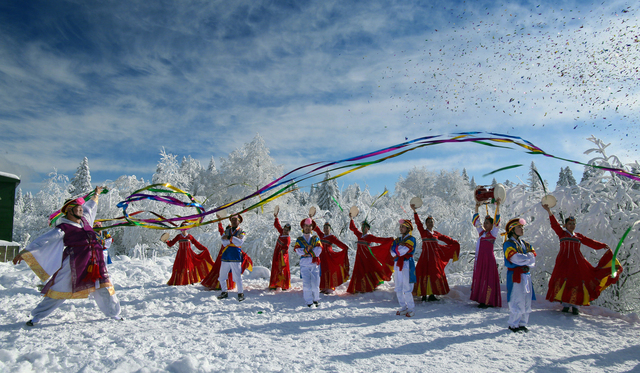 【楊賓稿件】提前佈局  率先發聲  吉林省冰雪産業新雪季“溫暖相約”