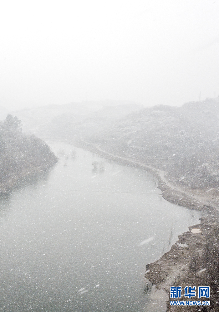 雪飞太极湖 美景如国画