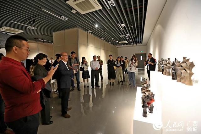 广西首届当代国际陶艺作品邀请展暨传统坭兴陶与当代陶艺学术研讨会举行