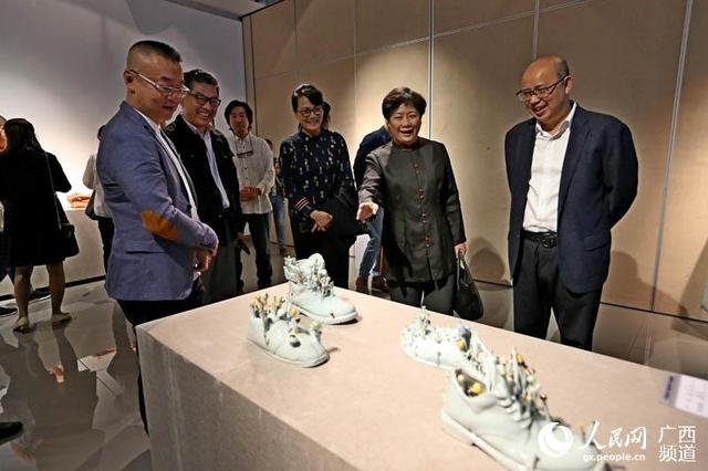 广西首届当代国际陶艺作品邀请展暨传统坭兴陶与当代陶艺学术研讨会举行