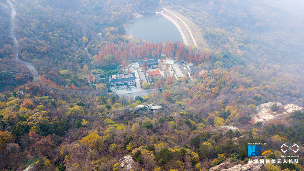 初冬木兰山：云雾朦胧 冷山寂寂