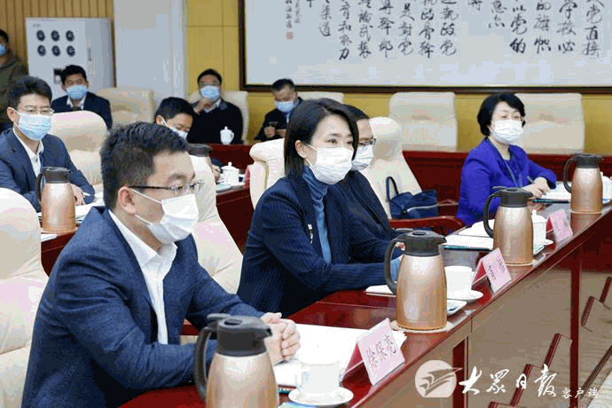 刘家义出席省委党校（山东行政学院）中青年干部培训班学员座谈会并讲话