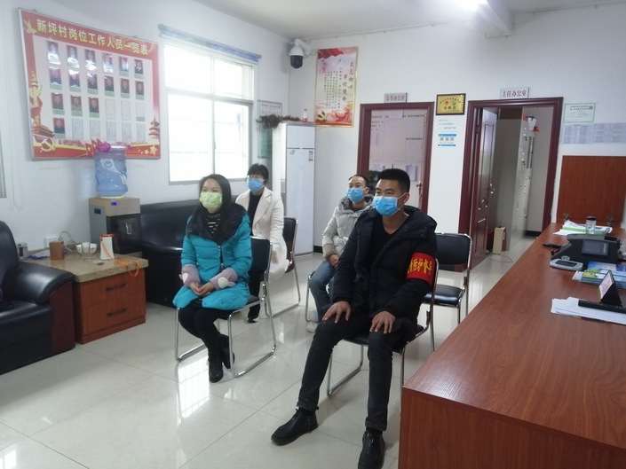 （社会）都匀：群防群控，社区、村居打响疫情阻击战！