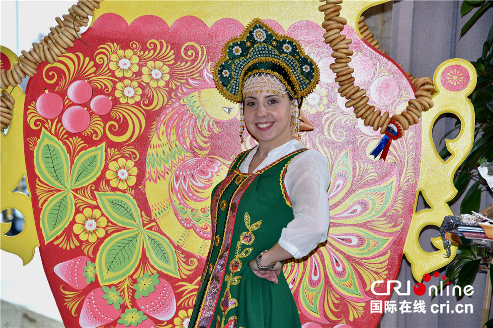 图片默认标题_fororder_俄罗斯妇女