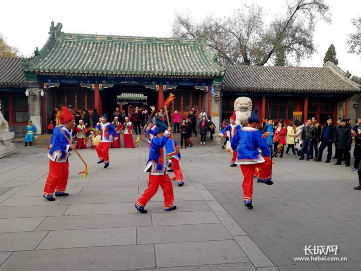 河北承德满族文化遗产精品展示月活动在京开幕
