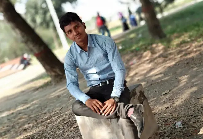 কফিহাউসের আড্ডা: স্বেচ্ছাসেবক মেরাজ উদ্দিনের সঙ্গে আড্ডা
