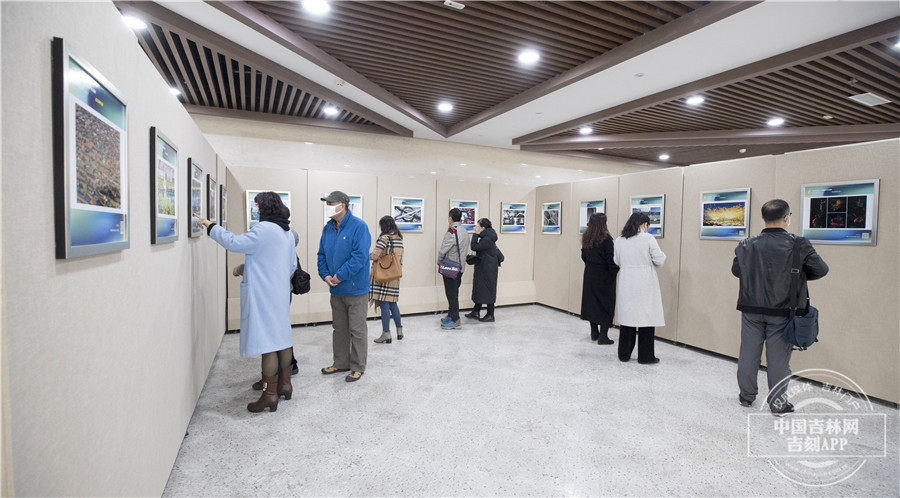 长春市第十二届摄影艺术展开展