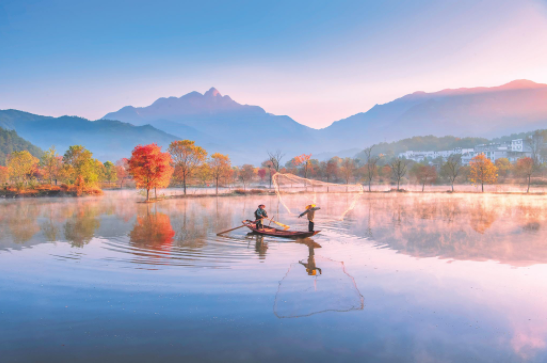 罗田水上红叶迎来最美时光_fororder_微信截图_20201026102214