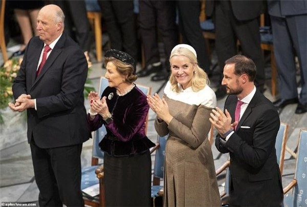 2018年诺贝尔奖在斯德哥尔摩举行颁奖暨晚宴