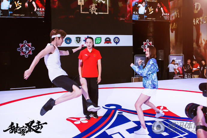 组图：奥运冠军变教练 陈中“特训”鹿晗关晓彤