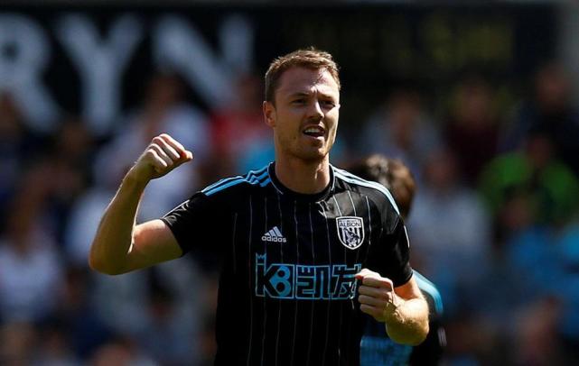 两年身价翻5倍! 曼城求购前曼联中卫遭索3500万 两年身价翻5倍! 曼城求购前曼联中卫遭索3500万