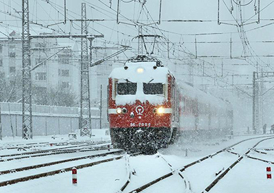 牡丹江站启动降雪应急预案保运输畅通