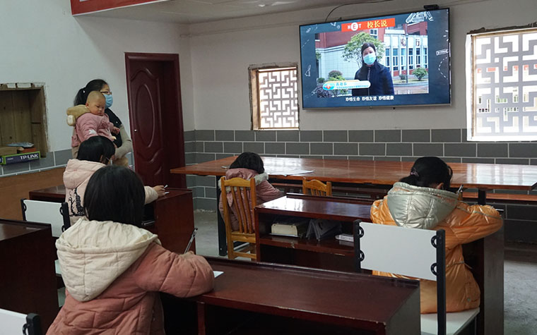 Dağlık bölgelerdeki çocuklar büyük kentin eğitim kaynaklarına kavuşuyor