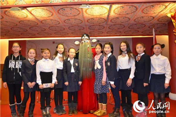 “国粹——中国京剧脸谱展”走进蒙古国