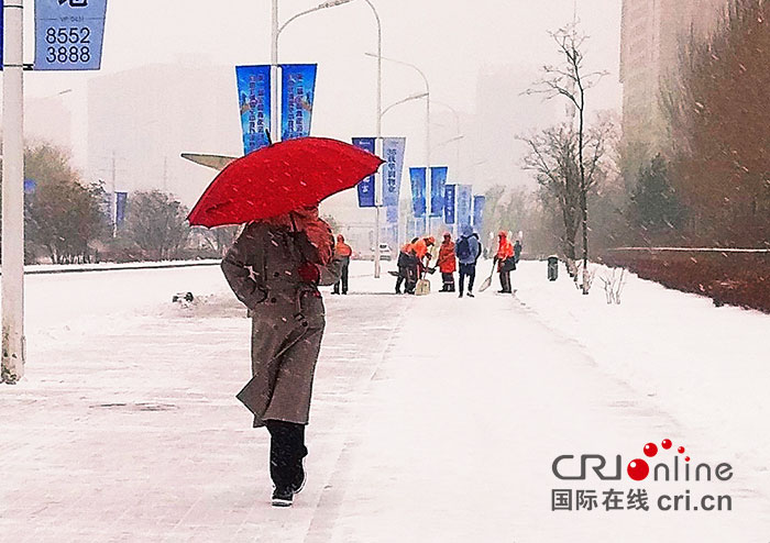 02【吉林】【原創】【圖説吉林】【CRI看吉林(標題)】【關東黑土(長春)】【移動版(圖)】長春:春分時節雪紛紛