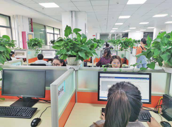 唤醒沉睡的大山——中国建设银行支持安康定点帮扶工作纪实_fororder_唤醒沉睡的大山——中国建设银行支持安康定点帮扶工作纪实175