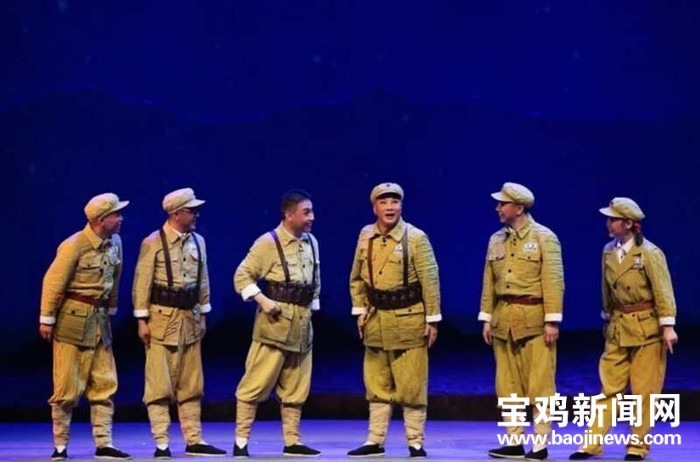 这部在宝鸡演出的秦腔戏，散场十五分钟后观众仍不愿离场