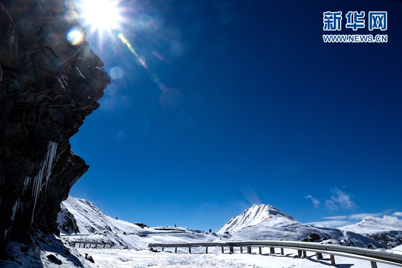 四川夹金山：大美无色