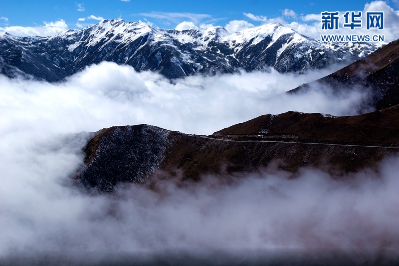 四川夹金山：大美无色