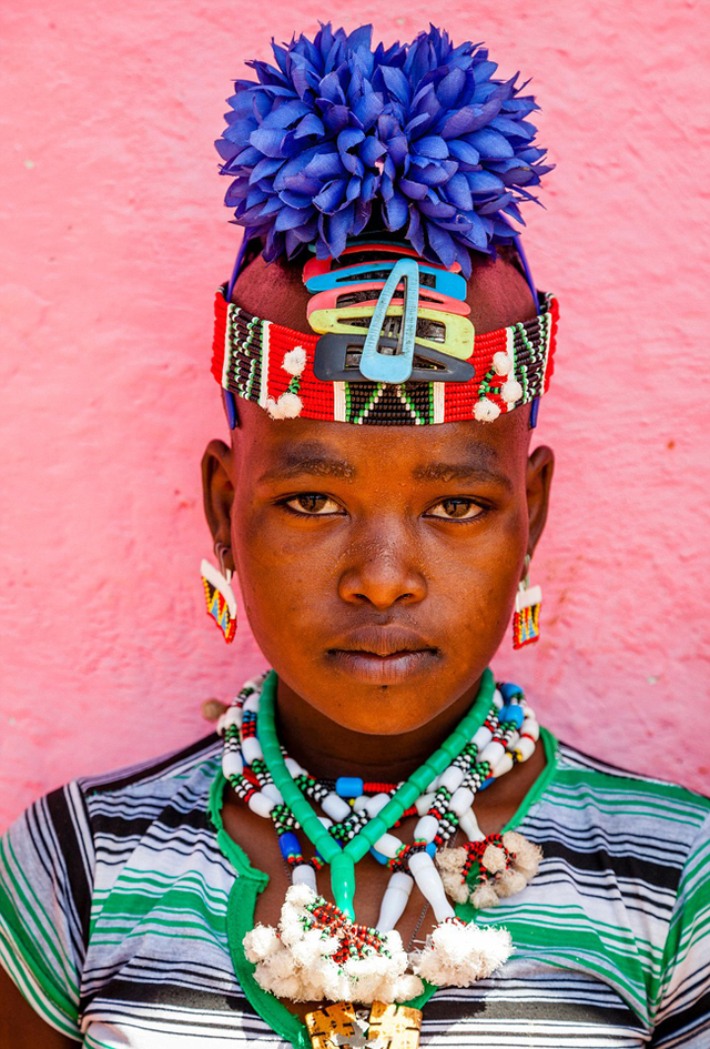 盘点全球个性土著部落装扮 创意远超时尚界