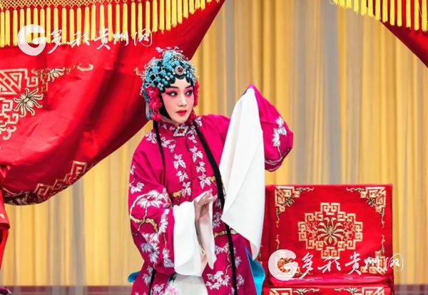 （社会）程派大青衣刘桂娟亮相方舟戏台