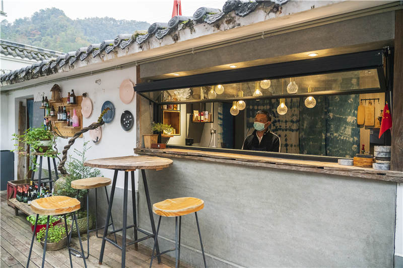 十堰茅塔乡东沟村：红色文化+绿色发展走出文旅扶贫路