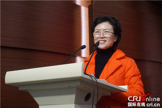 急稿【CRI专稿 列表】重庆一中举行首届作家进校园暨校园写作计划启动会