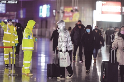 （头条）出行路上 江苏把牢一道道防线