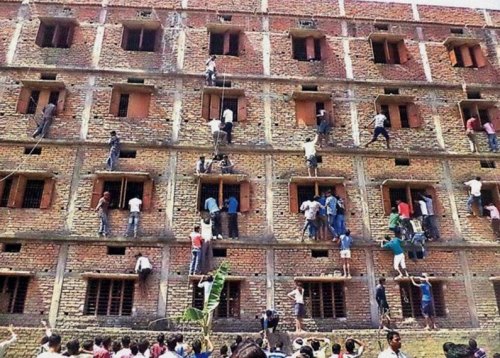 印度考試作弊醜聞發酵 或1000多人被警方扣留