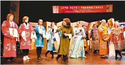 在美国遇见中国京剧脸谱