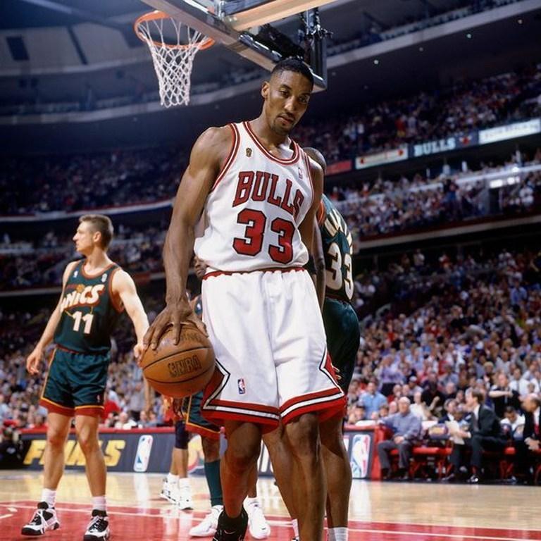 联盟知名大手怪：小卡用作标志 乔丹麦蒂最帅