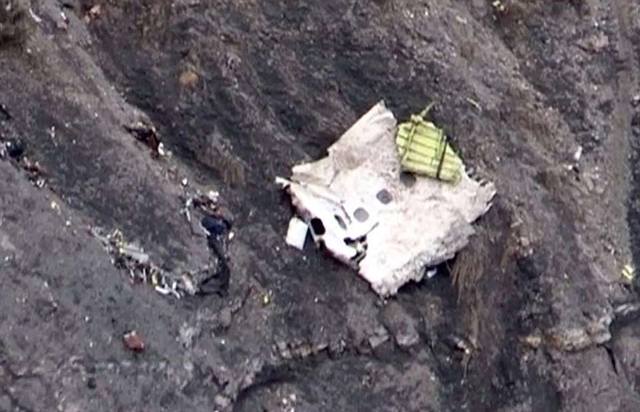 德翼航空客机坠毁首批飞机残骸照片曝光
