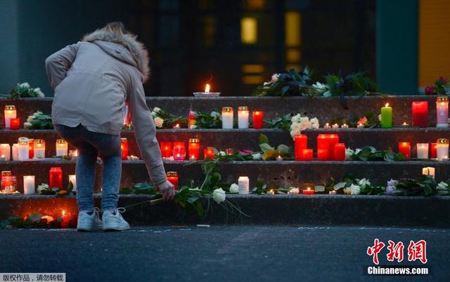 德国民众悼念A320客机遇难者