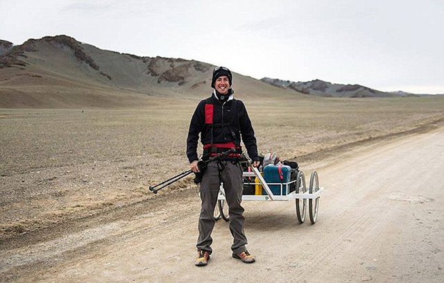 英探险家成独自徒步穿越蒙古国全球第一人