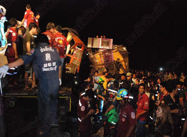 泰國大城府兩列火車相撞 多人受傷