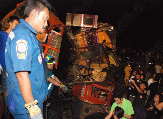 泰國大城府兩列火車相撞 多人受傷