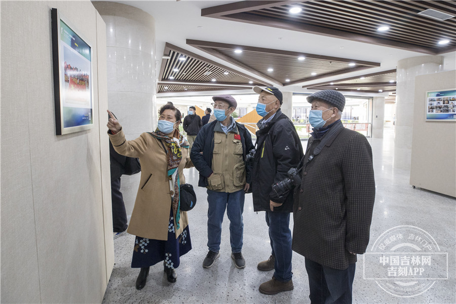 长春市第十二届摄影艺术展开展