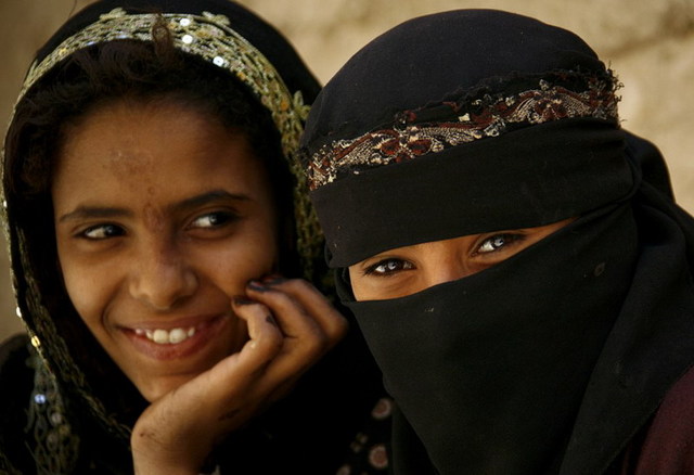 走近战火中的也门女性 教育和生活受到威胁