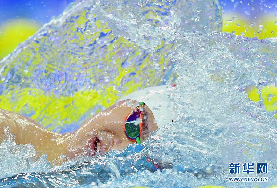 全国游泳冠军赛：孙杨男子400米自由泳夺冠
