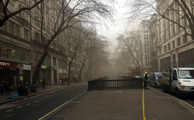英國倫敦市中心電纜起火 逾兩千人被疏散
