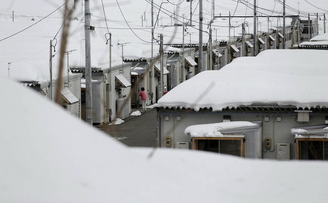 日本福岛核污染垃圾堆积如山 居民苦不堪言