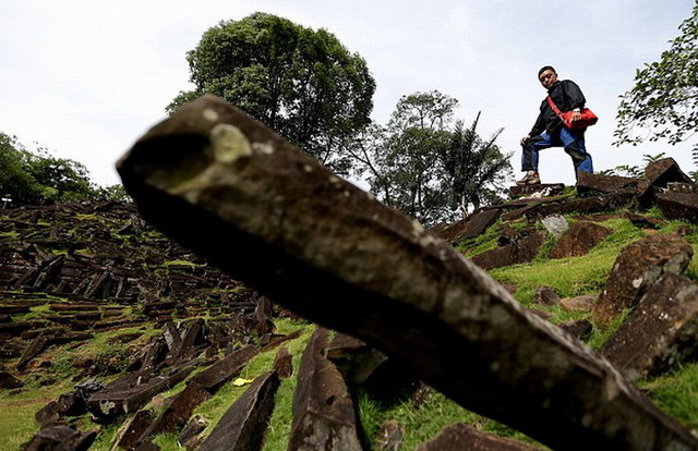 印尼疑发现最古老金字塔 或建于2万年前