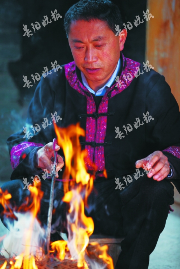 （社会）苗族泥哨：“拿捏”世间百态