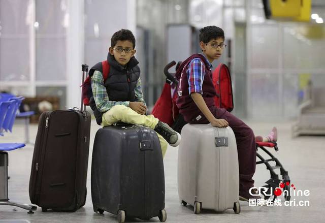 最后一批在也门中国公民撤离