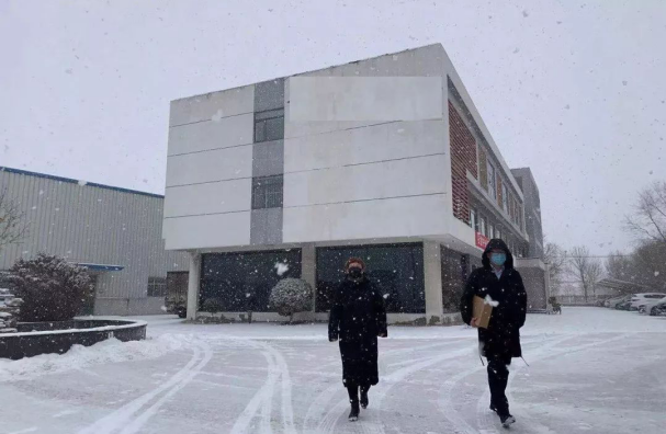 (金融列表 三吴大地南京 移动版)支持抗“疫”企业 邮储银行在行动