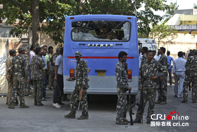 印度5名囚犯押运途中企图逃跑袭警被击毙