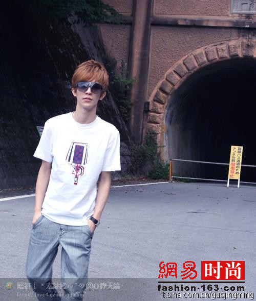 郭敬明才是最懂如何穿衣显高的人！